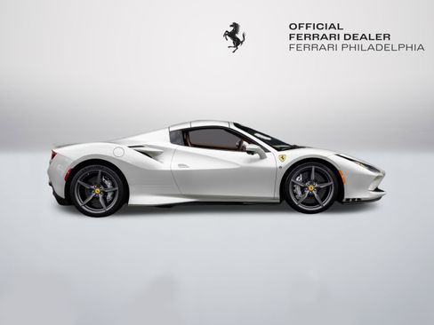Certified 2022 Ferrari F8 Tributo image 10