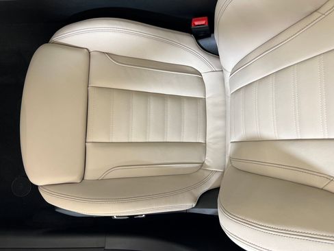 Used 2026 BMW 330i xDrive Sedan w/ Premium Package AWD/4WD image 26