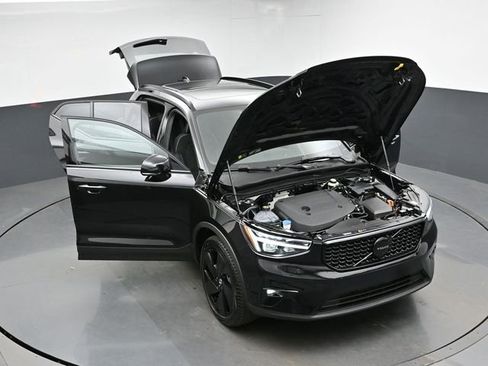 New 2026 Volvo XC40 B5 Ultra w/ Protection Package Premier AWD/4WD image 50