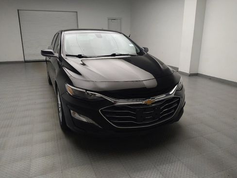 Used 2020 Chevrolet Malibu LT FWD image 14
