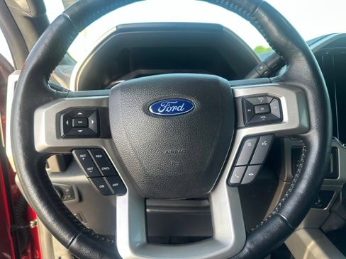 Used 2022 Ford F250 Lariat w/ Lariat Ultimate Package AWD/4WD image 18