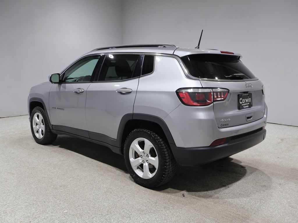 Used 2018 Jeep Compass Latitude AWD/4WD image 4