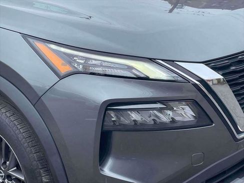 Used 2023 Nissan Rogue S image 9