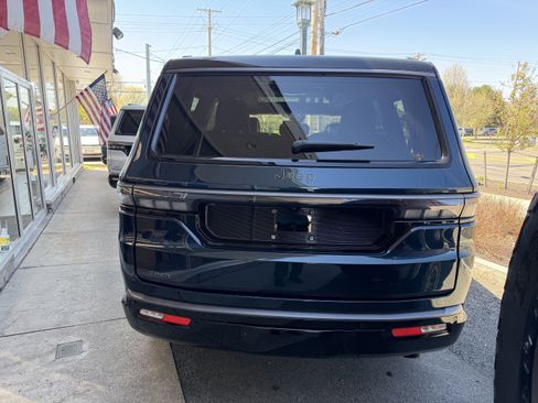 New 2026 Jeep Grand Wagoneer 4WD image 6