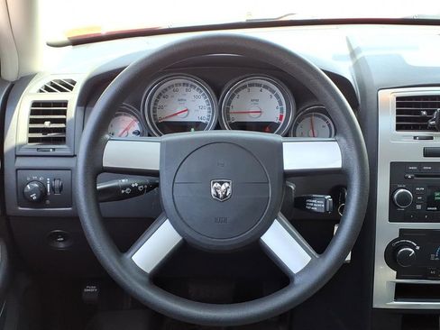 Used 2010 Dodge Charger SXT RWD image 27