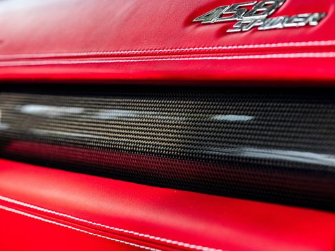 Used 2013 Ferrari 458 Spider image 6