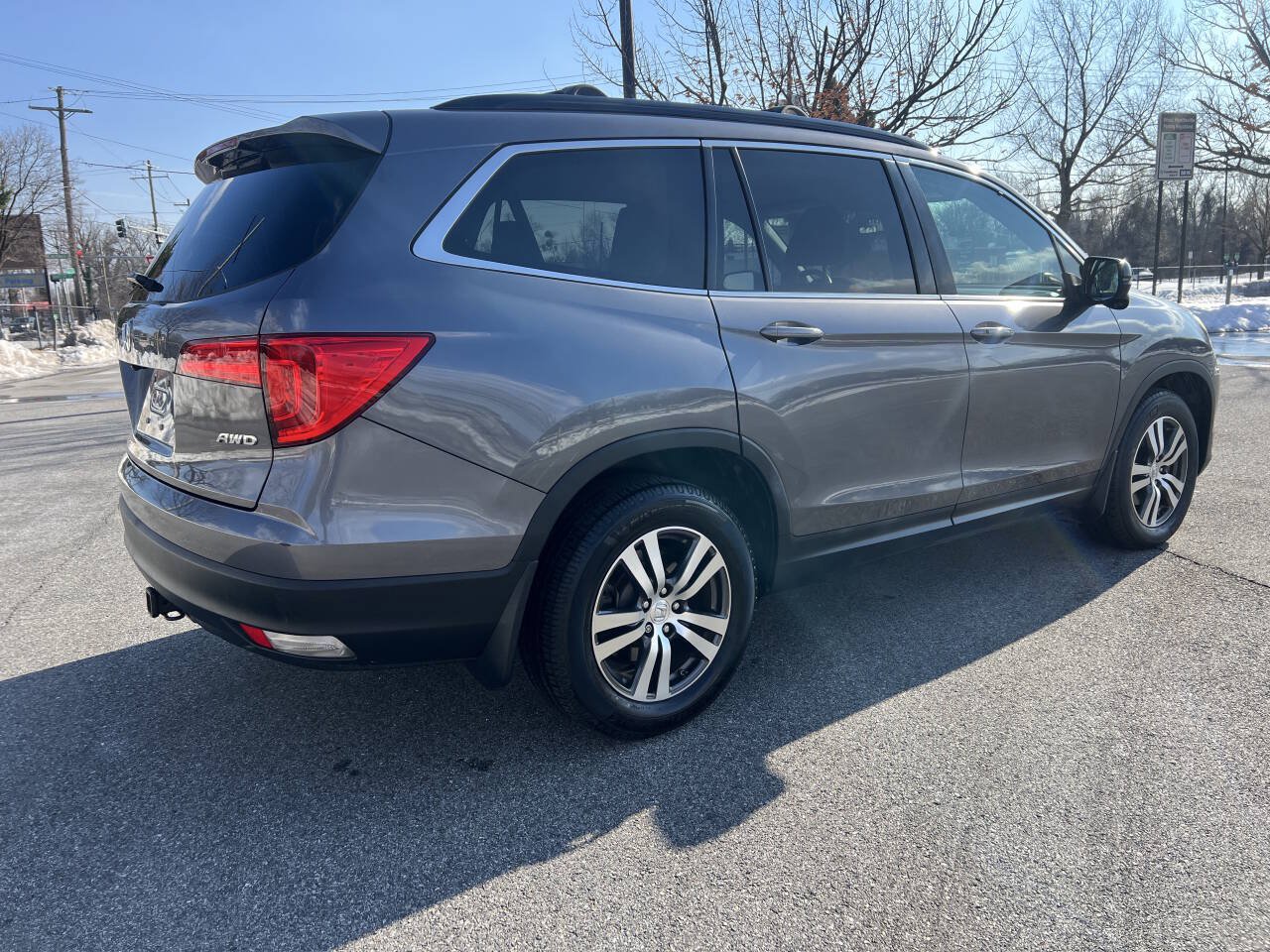 Used 2017 Honda Pilot EX-L image 5