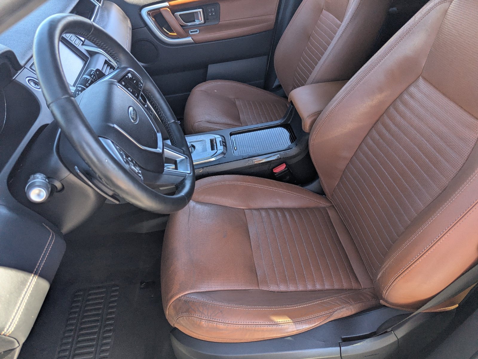 Used 2015 Land Rover Discovery Sport HSE Luxury AWD/4WD image 20