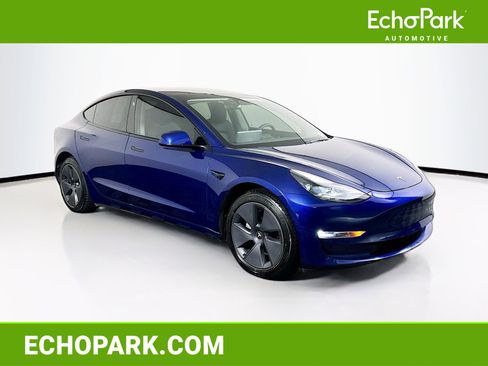 Used 2022 Tesla Model 3 Long Range image 1