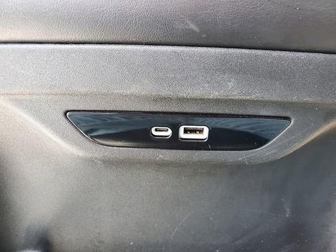 Certified 2024 Chrysler Pacifica Touring-L image 25