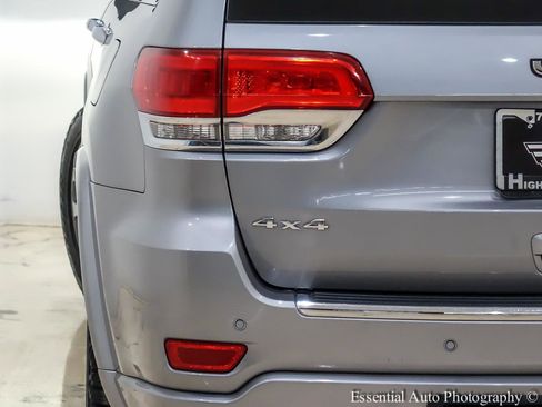 Used 2018 Jeep Grand Cherokee Overland image 8