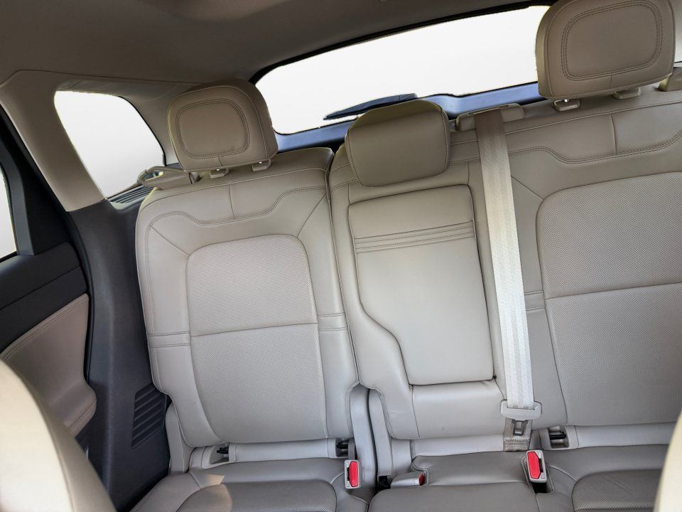 Used 2022 Lincoln Corsair FWD w/ Premium Package image 15