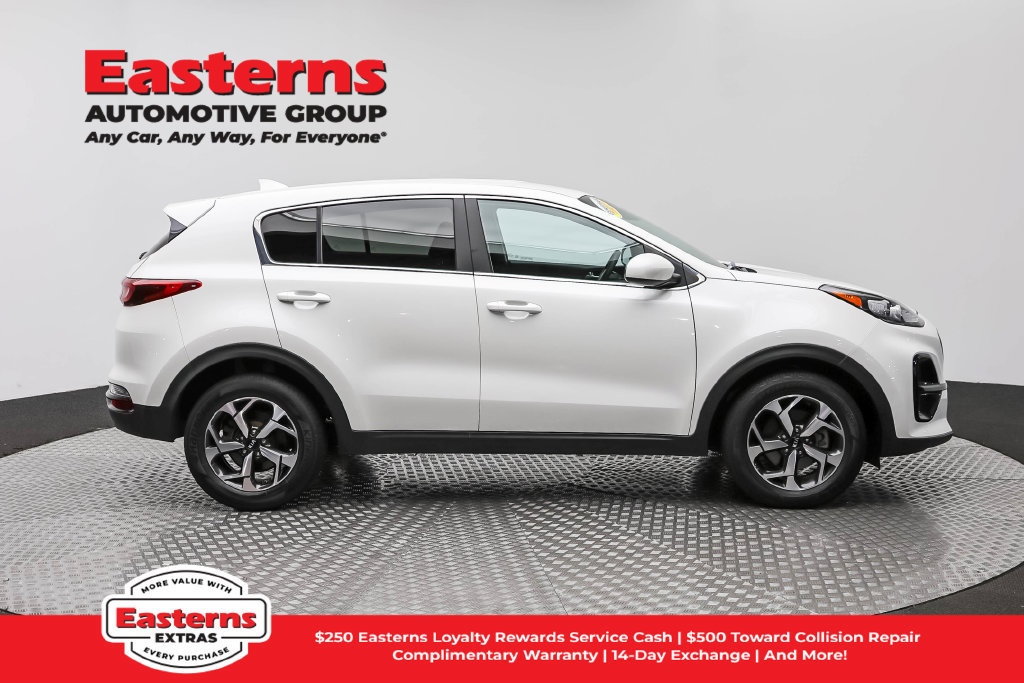 Used 2022 Kia Sportage LX FWD image 5