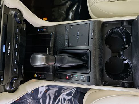 Used 2023 Lexus GX 460 Premium image 22