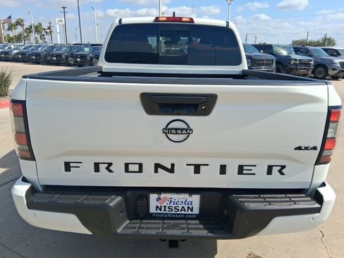 New 2026 Nissan Frontier SV image 5