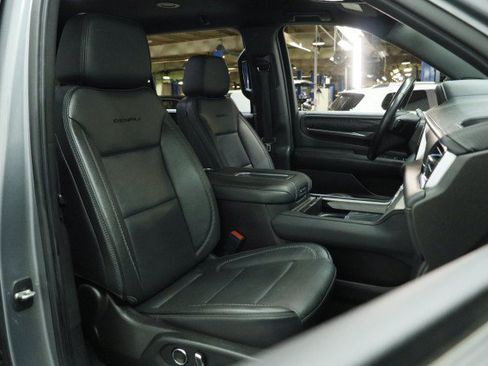 Used 2021 GMC Yukon XL Denali RWD image 22