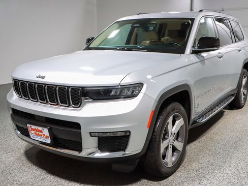 Used 2021 Jeep Grand Cherokee L Limited image 35