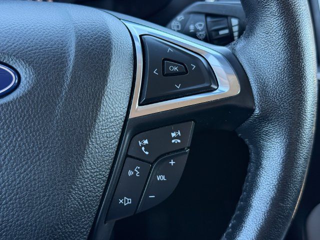 Certified 2020 Ford Edge SEL w/ Cold Weather Package AWD/4WD image 19
