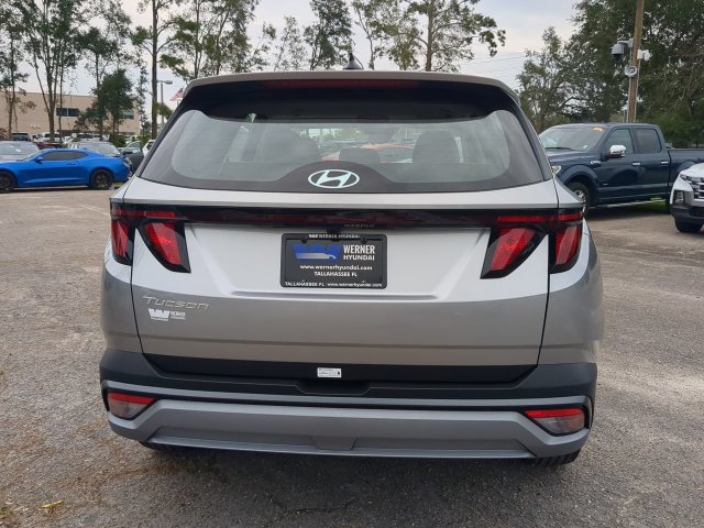 Certified 2025 Hyundai Tucson SE FWD image 6