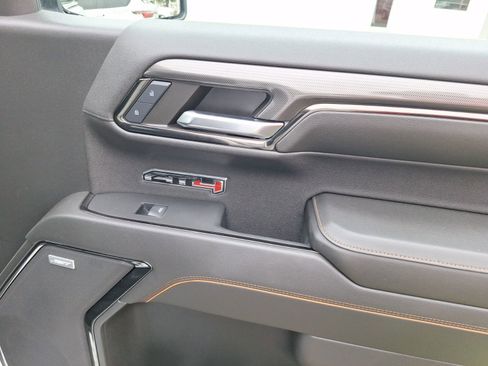 Used 2024 GMC Sierra 1500 AT4 w/ Technology Package image 35