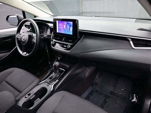 Used 2024 Toyota Corolla LE FWD image 14