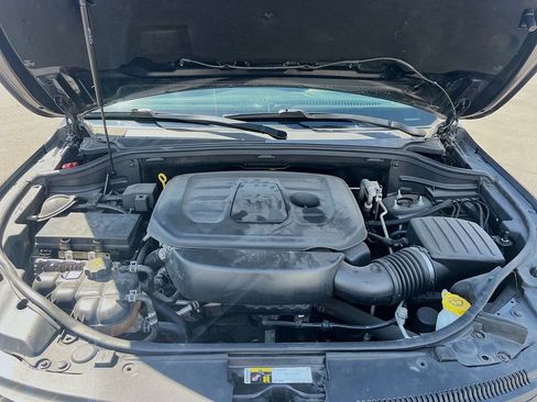 Used 2019 Jeep Grand Cherokee Overland RWD image 30