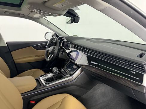 Used 2023 Audi Q8 Premium Plus w/ Premium Plus Package AWD/4WD image 30
