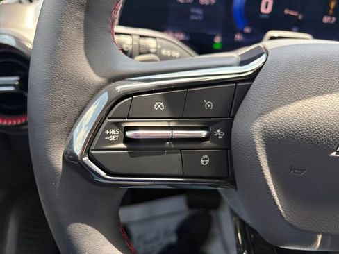 Used 2024 Chevrolet Equinox EV RS FWD image 26