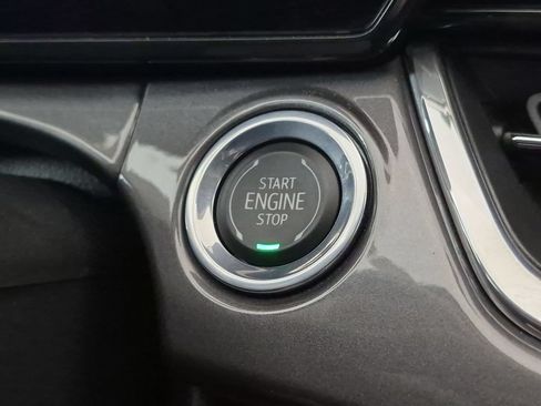 Used 2025 Chevrolet Trax ACTIV w/ Driver Confidence Package FWD image 29