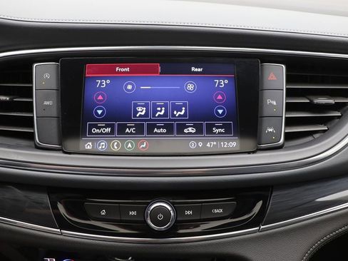 Used 2023 Buick Enclave Essence w/ Experience Buick Package image 23