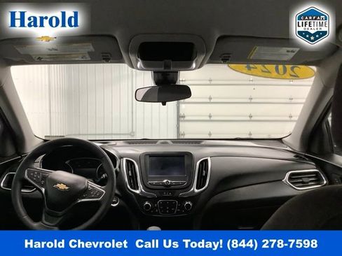 Used 2024 Chevrolet Equinox LT image 13