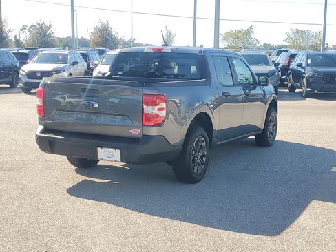 Used 2022 Ford Maverick XLT image 4