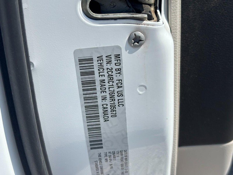 Used 2022 Chrysler Pacifica Touring-L FWD image 26