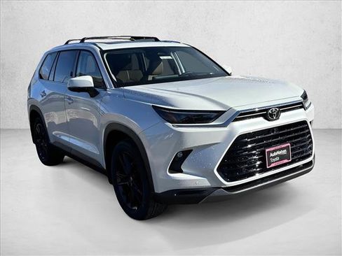 New 2026 Toyota Corolla Cross XLE image 3