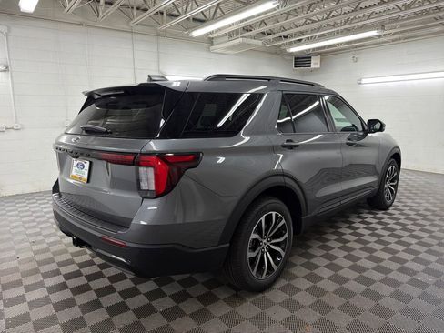 New 2026 Ford Explorer ST-Line RWD image 3