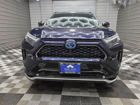 Used 2024 Toyota RAV4 XSE w/ Premium Package AWD/4WD image 4