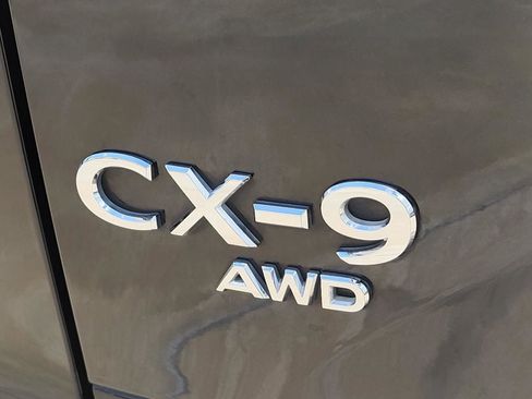 Certified 2023 MAZDA CX-9 Touring Plus AWD/4WD image 5
