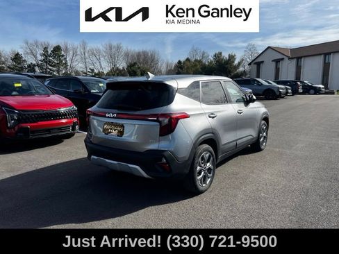Certified 2024 Kia Seltos LX image 5