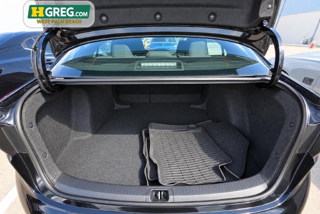 Used 2025 Toyota Corolla LE FWD image 17