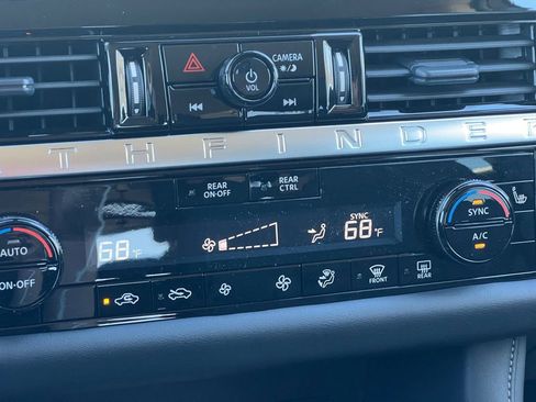 New 2026 Nissan Pathfinder SV image 4