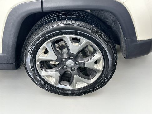 Used 2019 Jeep Compass Limited image 11