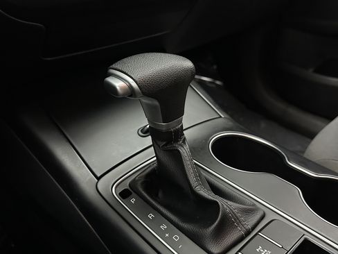 Used 2020 Kia Sorento AWD V6 image 14