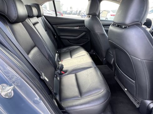 Used 2022 MAZDA MAZDA3 s image 19