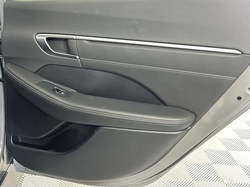 Used 2023 Hyundai Sonata Limited w/ Cargo Package FWD image 32