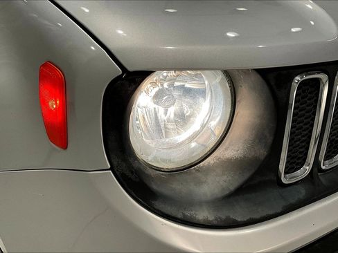 Used 2016 Jeep Renegade Latitude w/ Safety & Security Group image 31