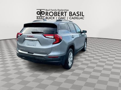Used 2024 GMC Terrain SLE AWD/4WD image 8