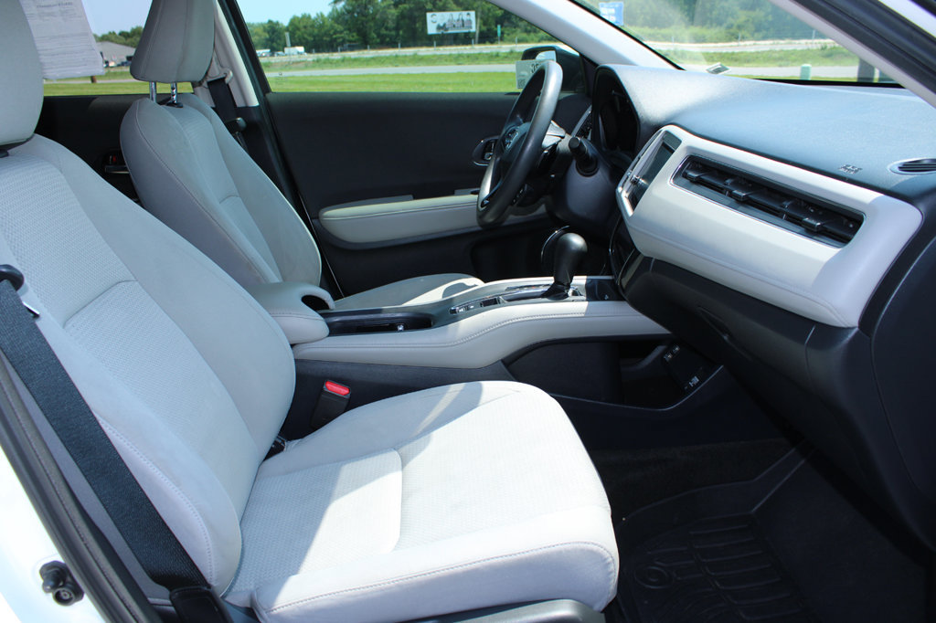 Used 2022 Honda HR-V EX image 28