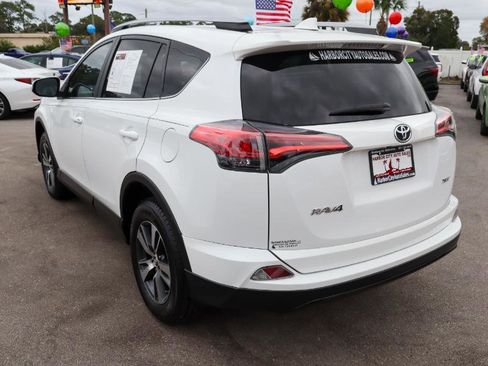 Used 2017 Toyota RAV4 XLE image 3