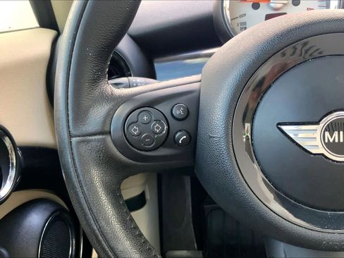 Used 2011 MINI Cooper Hardtop image 22