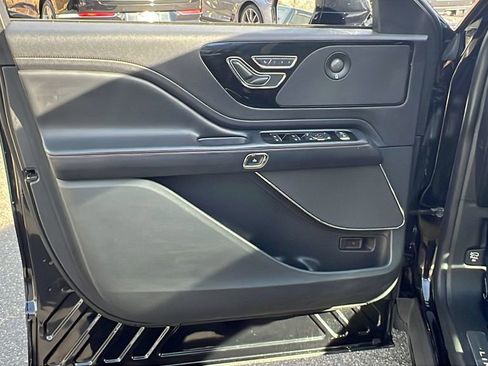 Used 2020 Lincoln Aviator Reserve w/ Equipment Group 201A image 19